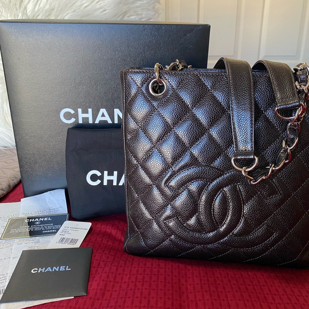 Chanel Petite Shopping/Small Tote Bag